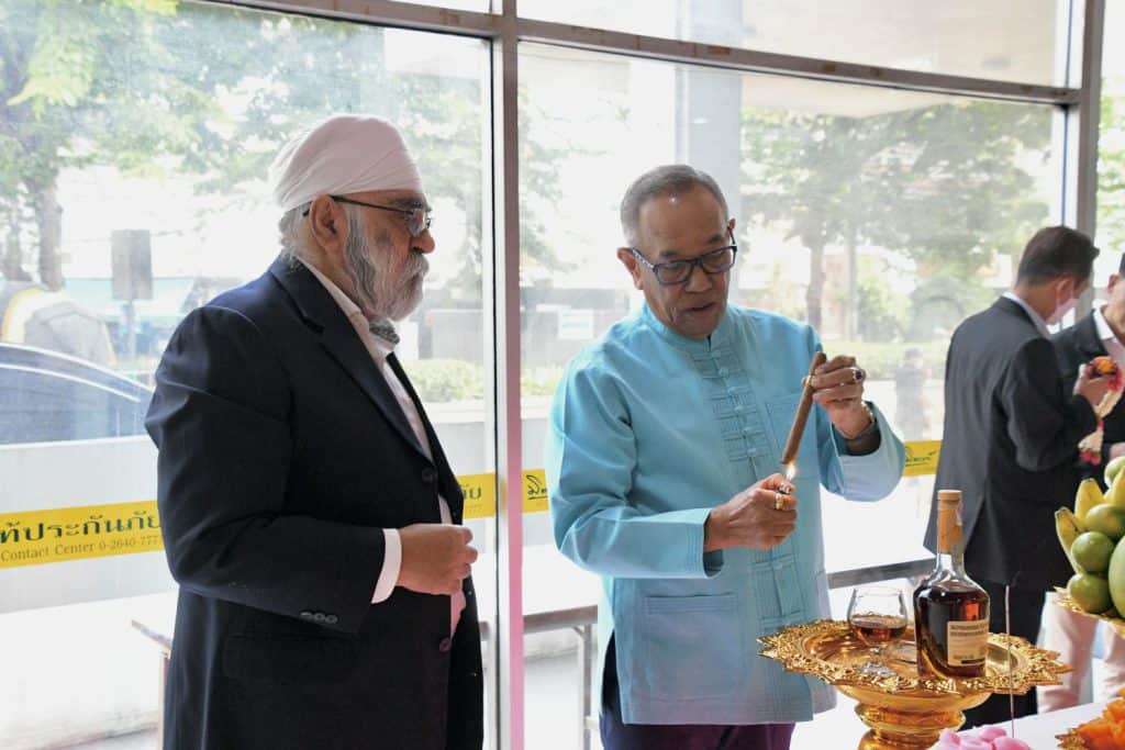 Mittare Rama5 Prayers at HQ